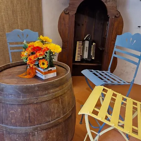 Mister Barolo Langhe Apartamento *